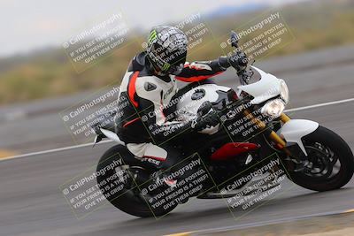 media/Jan-14-2023-SoCal Trackdays (Sat) [[497694156f]]/Turn 11 Inside (950am)/